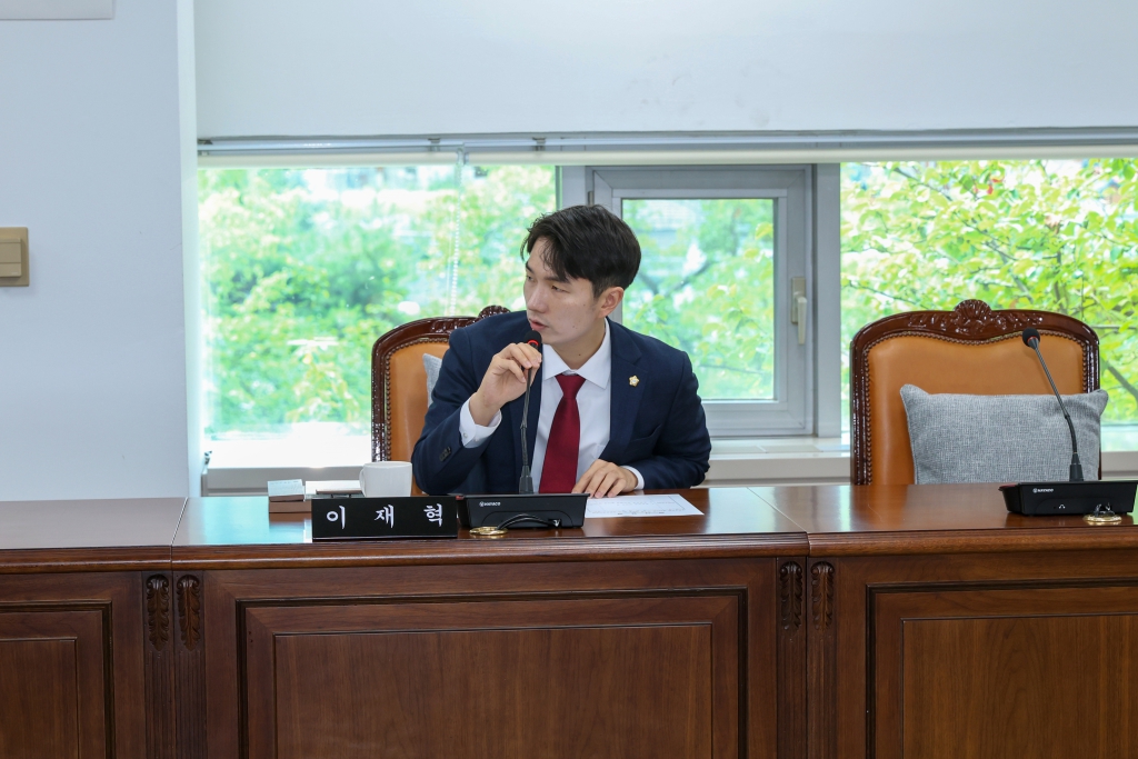 제292회 임시회 의회운영위원회(제1차) 이미지(6)