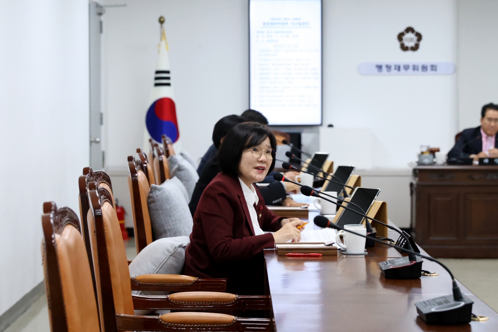 제288회 제2차 정례회 행정재무위원회(제1차) 이미지(8)