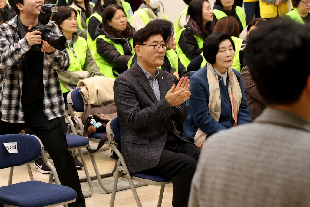 교통안전지도사 및 교통안전지킴이 발대식 이미지(4)