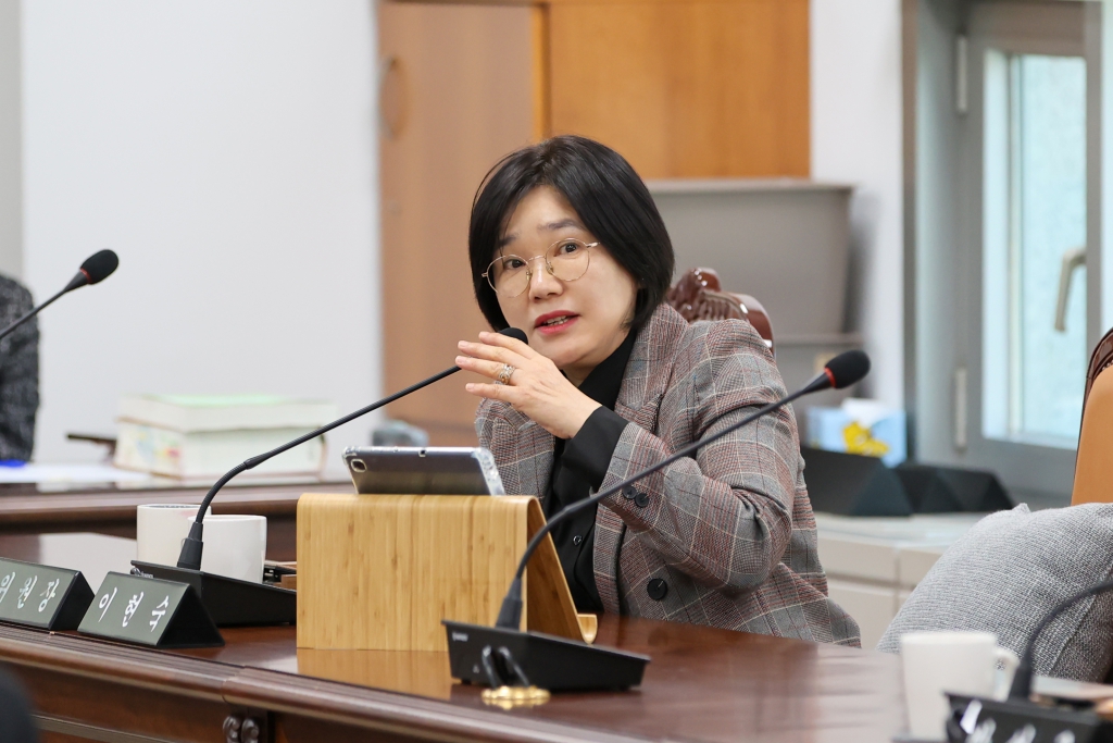 제283회 임시회 폐회중 제1차 의회운영위원회 이미지(8)