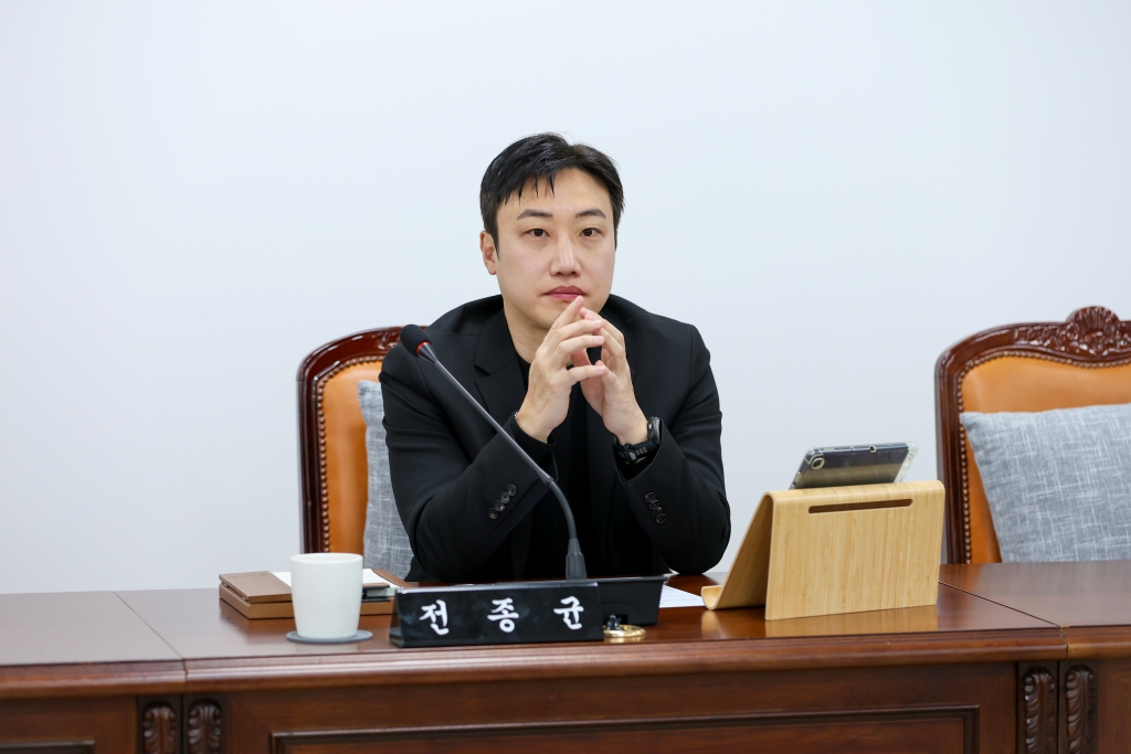 제288회 제2차 정례회 폐회중 의회운영위원회(제1차) 이미지(6)