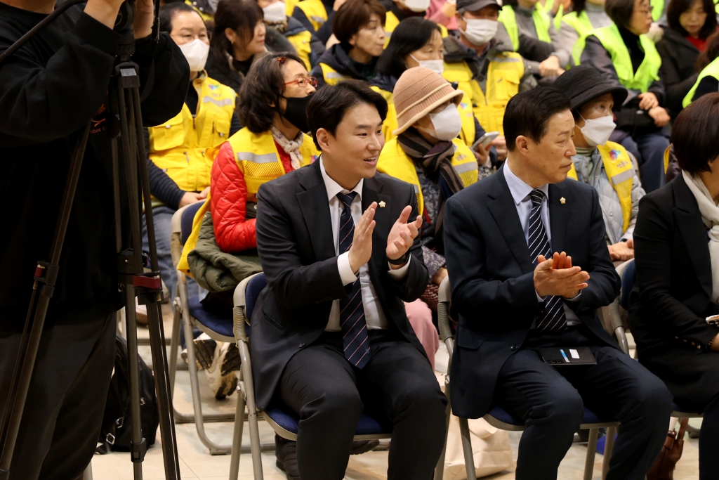 교통안전지도사 및 교통안전지킴이 발대식 이미지(8)