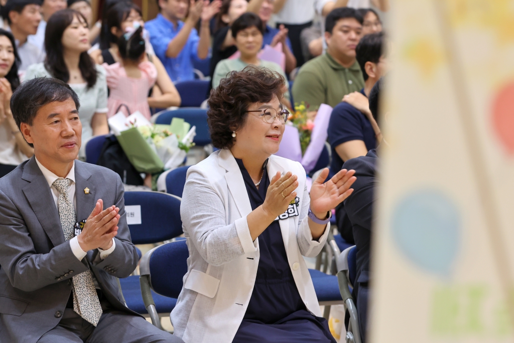 2026년 응봉산 개나리 축제 백일장 및 그림그리기 대회 시상식 이미지(5)
