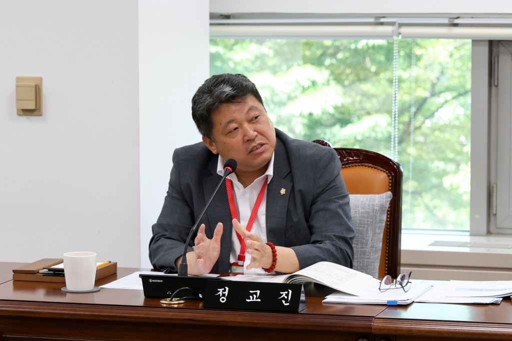 제285회 제1차 정례회 행정재무위원회 이미지(5)