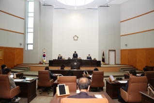 제261회 임시회 본회의(제2차) 대표이미지