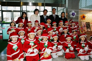 사랑의 저금통 개봉식(2) 대표이미지