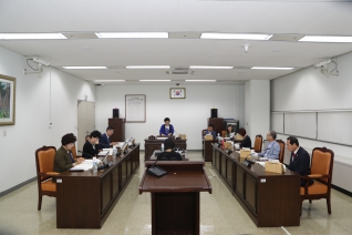 의회운영위원회 대표이미지