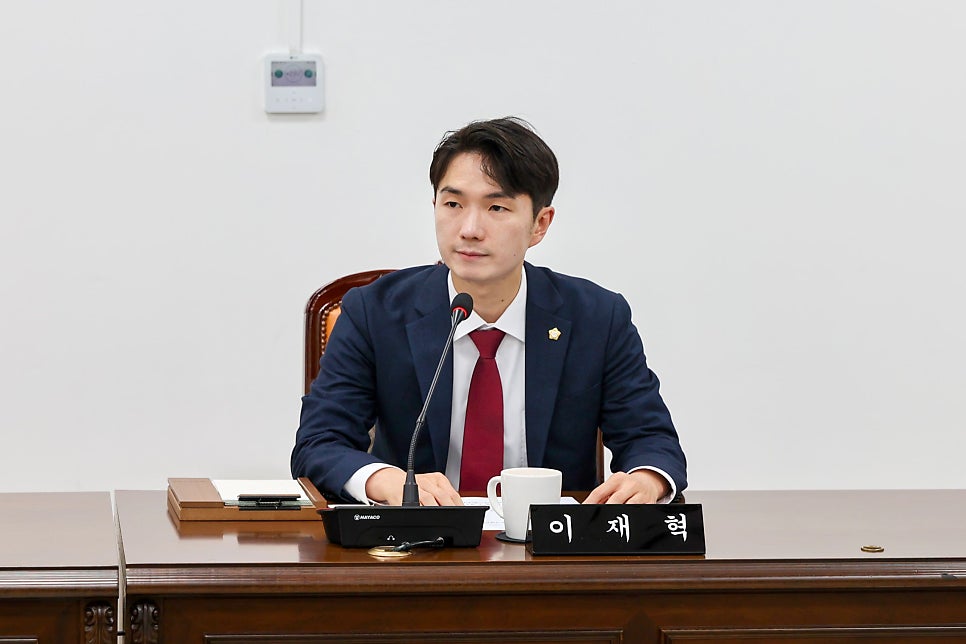 [제292회 임시회] 복지건설위원회 이미지(5)