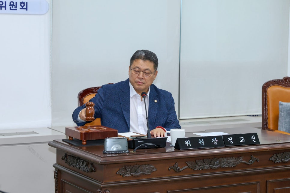 [제292회 임시회] 행정재무위원회 이미지(3)